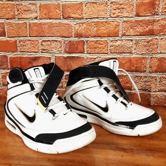 nike elite basketball shoes